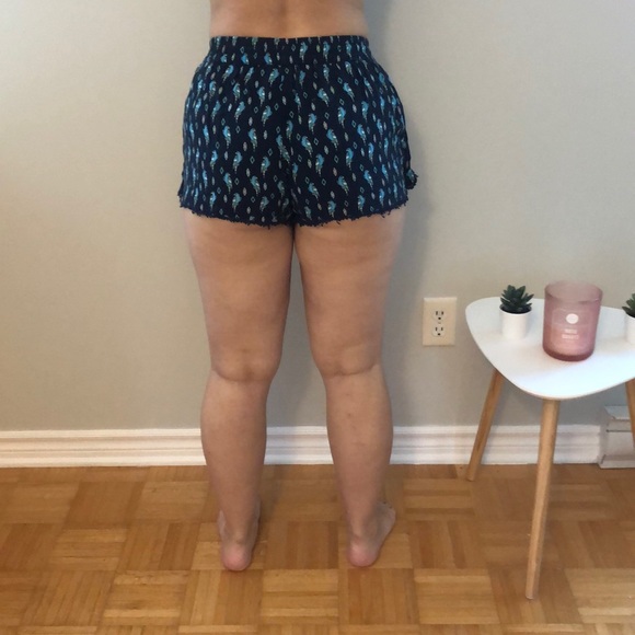 Flowy Shorts - Picture 2 of 4